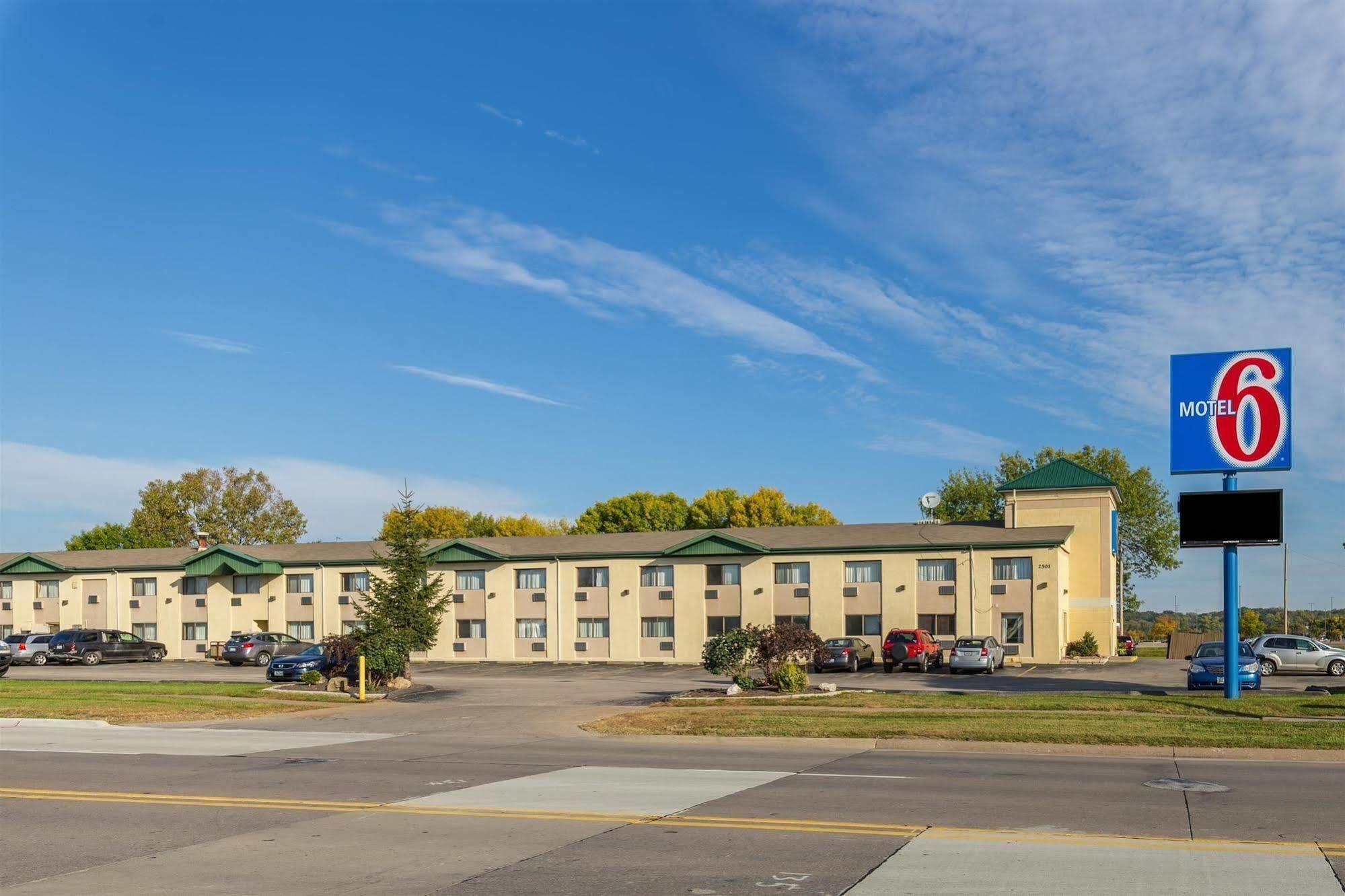 6-moline, Il