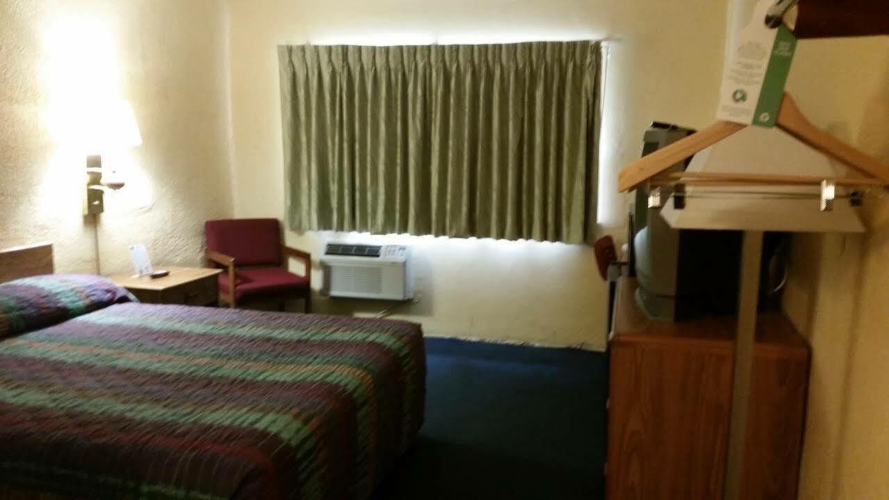 6-moline, Il Hotel 2*